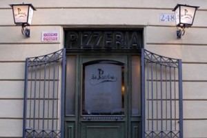 Pizzeria La Pratolina a Roma, l'ingresso